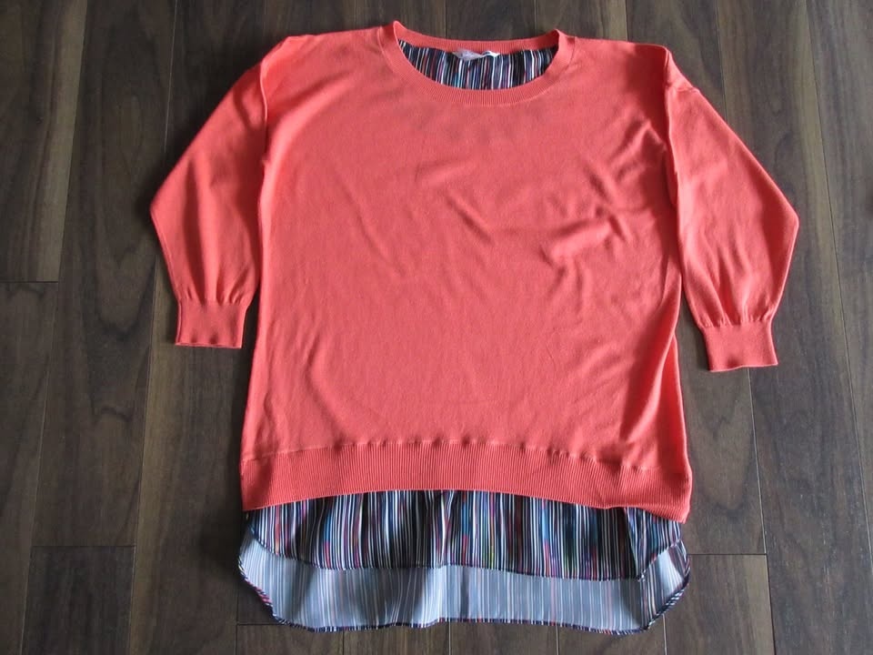 Ladies Size Large Sweaters x2 - photo 2