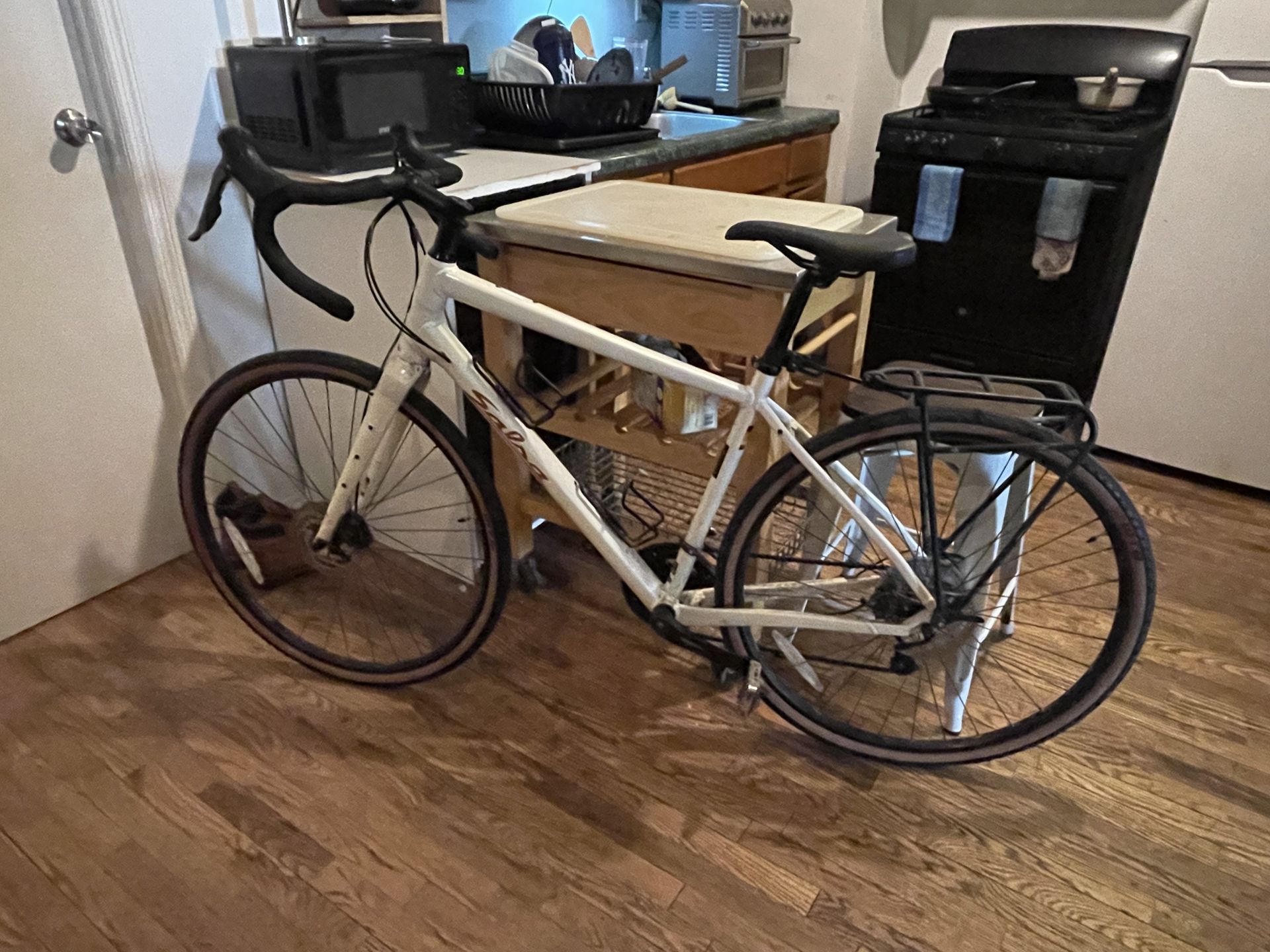 Salsa Journeyer Claris 700 Bicycle (size 57) - photo 5