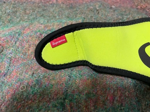 Supreme Arabic Logo Neoprene Facemask Hi Vis Yellow - photo 4