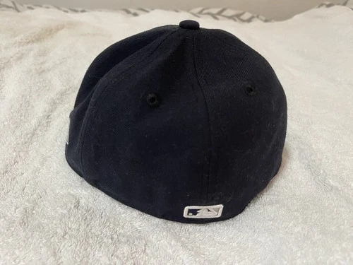 NY Yankees X New Era 2024 World Series Hat Authentic Sz 7 1/8 - photo 4