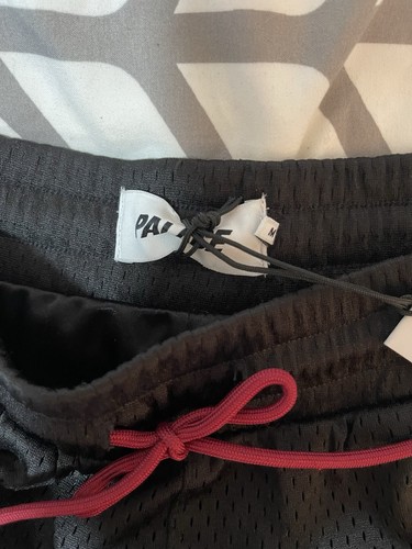 Palace Basketball Shorts Black & Red Sz M 100% Authentic Brand N - photo 3