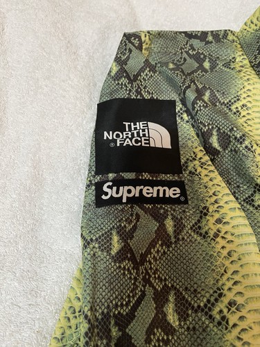 Supreme X The North Face Snakeskin Coaches Jacket Sz M - photo 2