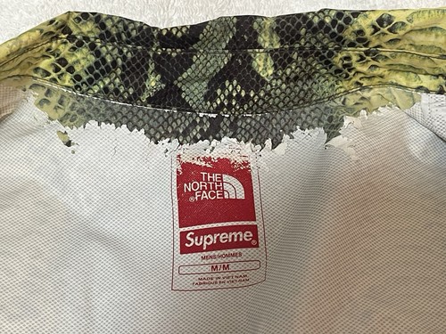 Supreme X The North Face Snakeskin Coaches Jacket Sz M - photo 5