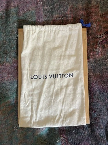 Louis Vuitton Drawstring Bag 100 % Authentic