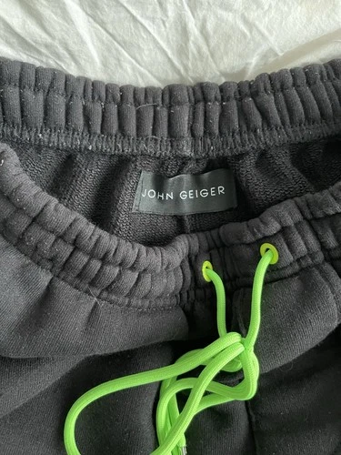 John Geiger College Sweatpants Sz M 100% Authentic - photo 3