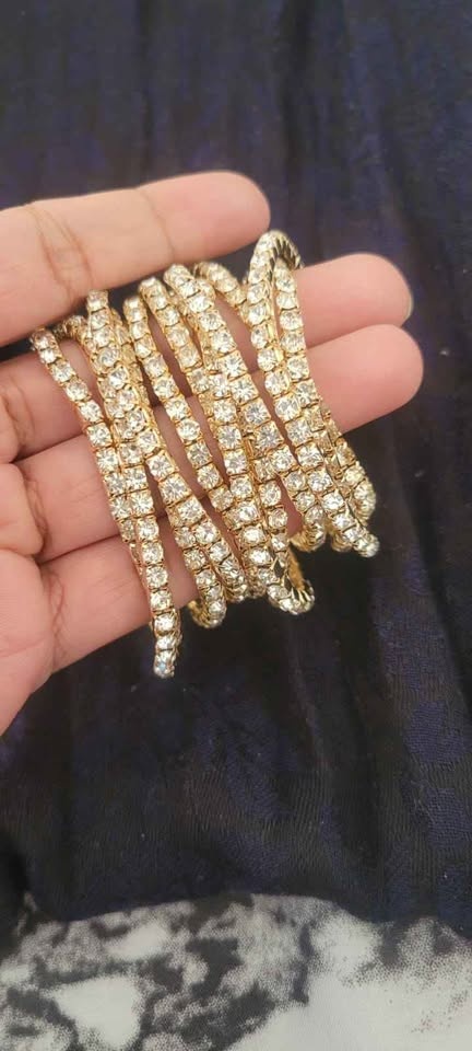 Elegant Set of 12 Elastic Rhinestone Stretch Bracelets🤎🤎 - photo 4