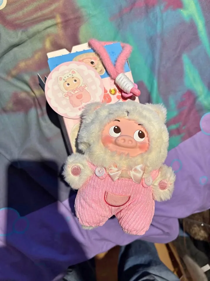 Ggbond pink piggy thumbnail