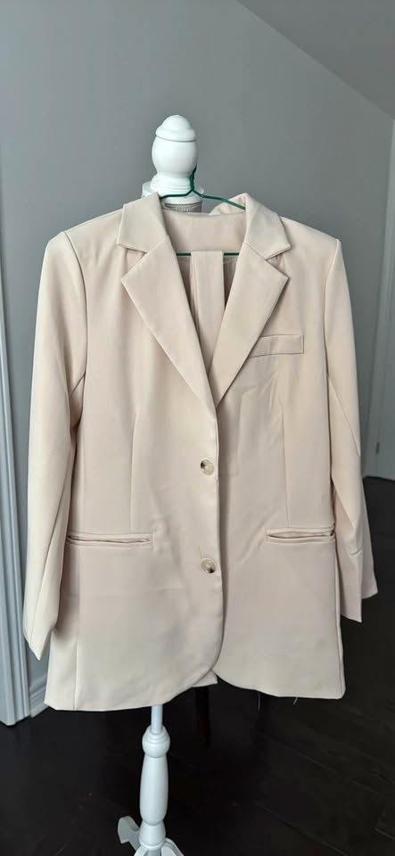 Cream blazer