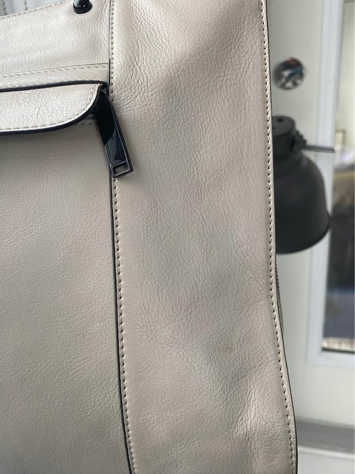 Rebecca Minkoff White Leather Shoulder Bag - photo 5