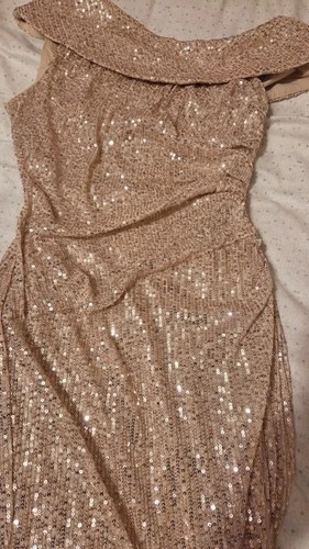 Dresses long sequined. small. look like new.