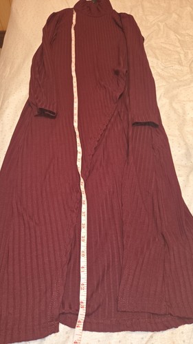 Red Long Dress with Slit and Larger Sleeves - Small - photo 5