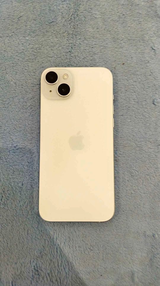 iPhone 15 Plus 128GB White