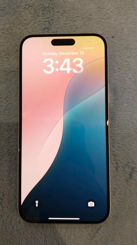 iPhone 15 Plus 128GB White - photo 2