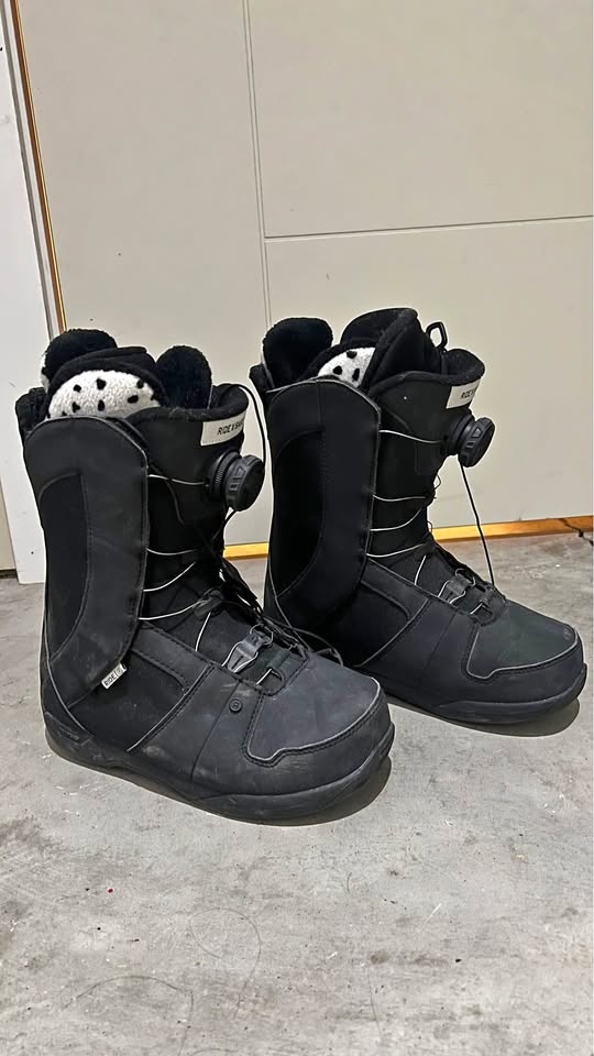Ride x Sage Snowboarding Boots Size 6