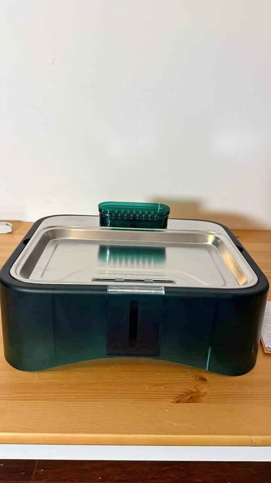 UPSKY Elevated Dog Water Fountain Adjustable 4 Heights, New
