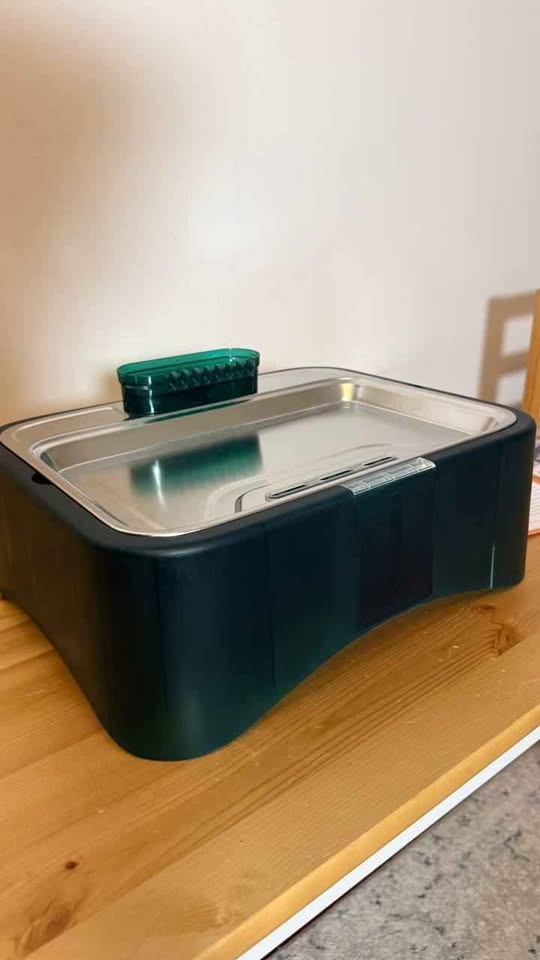 UPSKY Elevated Dog Water Fountain Adjustable 4 Heights, New - photo 4