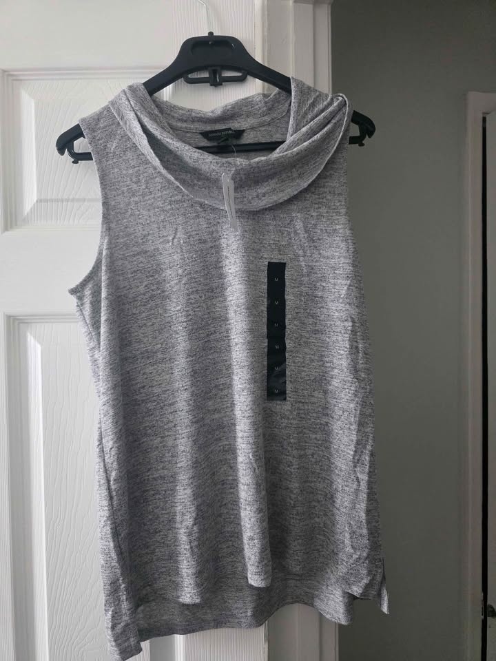 Women's top/ cardigan 10- 15$ - photo 2