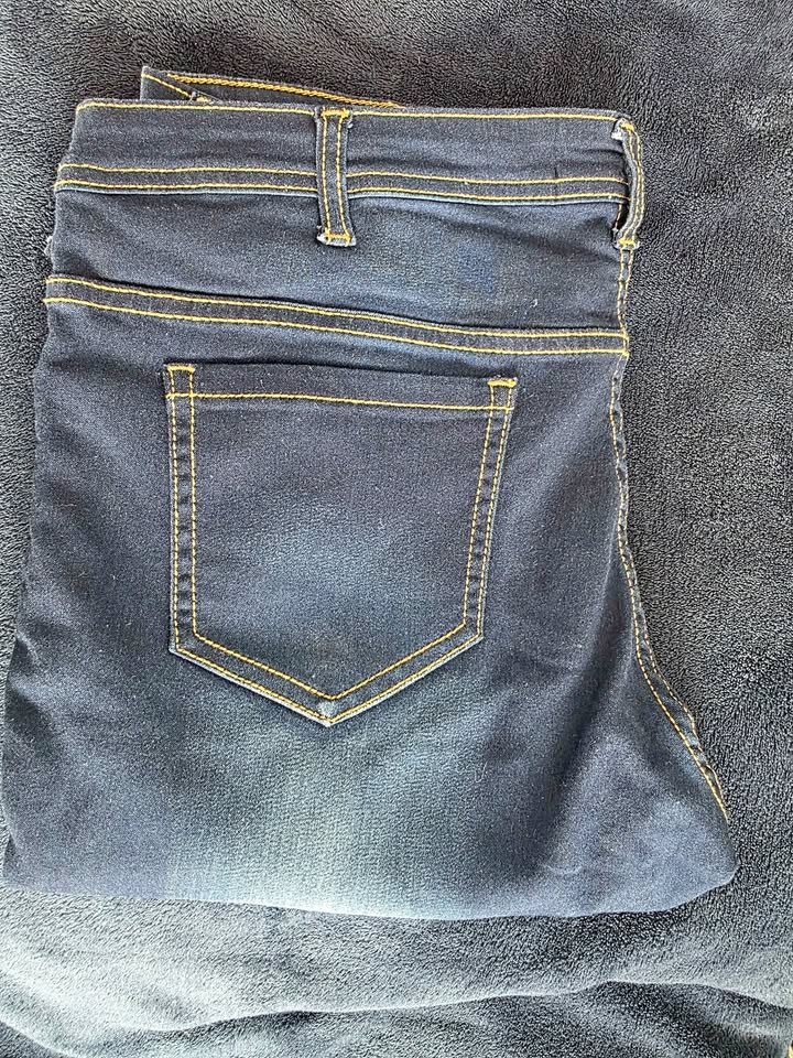 Women's Jeans Size 12🧡