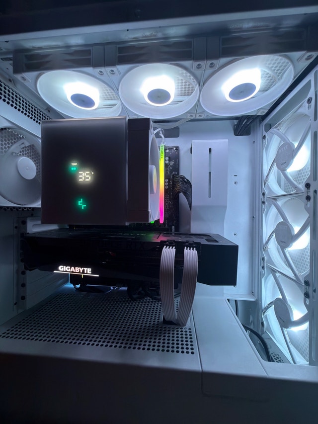 3070TI GAMING PC 16G RYZEN 5 5600