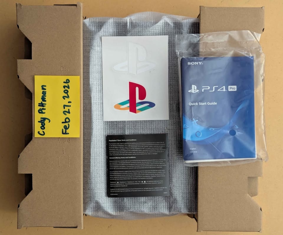 CIB PlayStation 4 Pro 1TB - photo 5