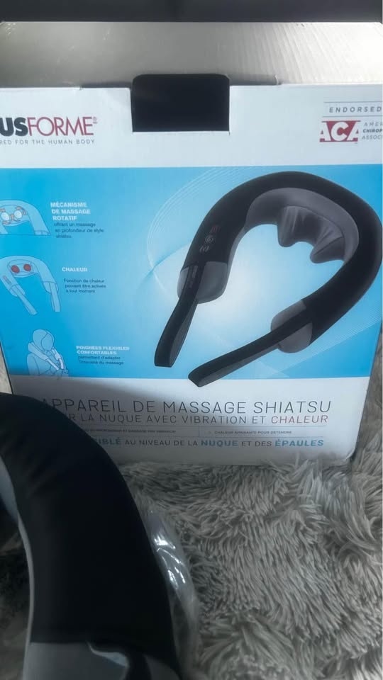 🧡Shiatsu Neck Massager with Heat - Brand New - photo 2