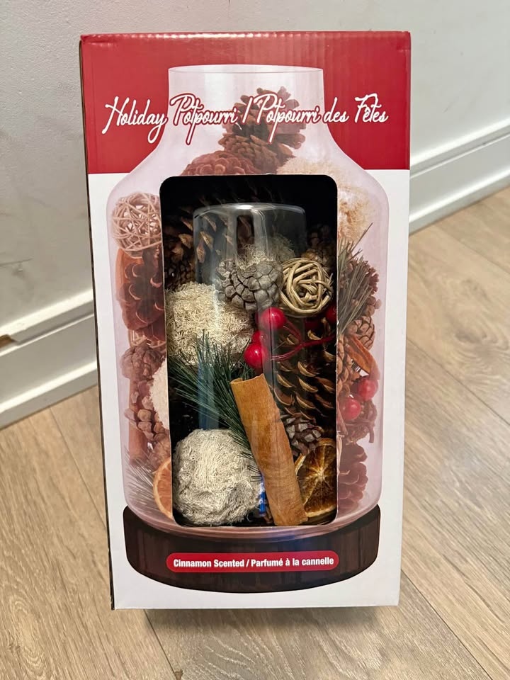 Holiday Potpourri Cinnamon Scented