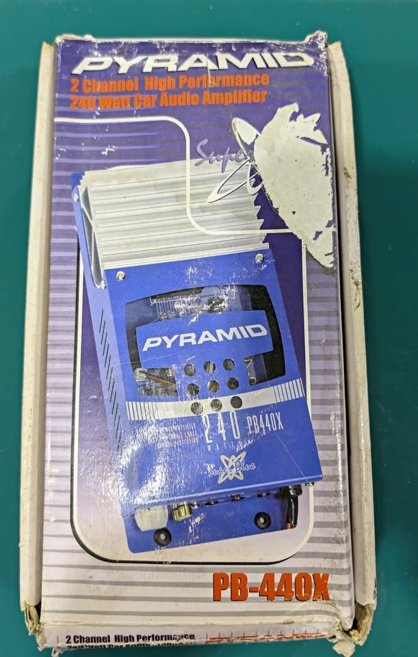 Vehicle Stereo Amp - photo 3