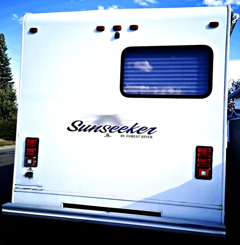 2015 Forest River Sunseeker 2700DS Class C RV - photo 5