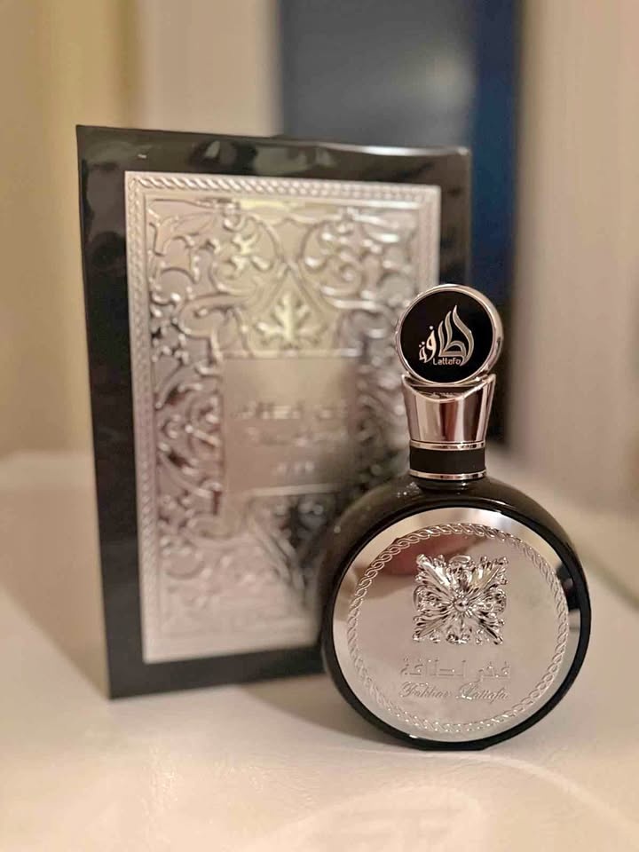Lattafa Fakhar Black 100ml – Best YSL Y EDP Alternative! 🍏💙