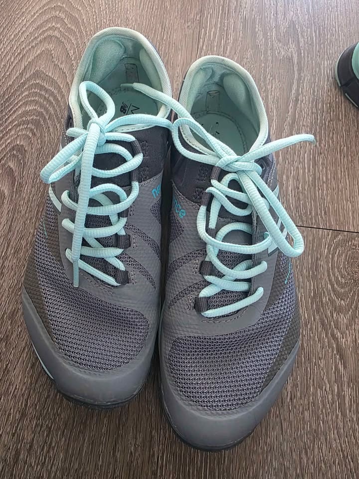 Women's shoe 10- 25$🤎 - photo 2