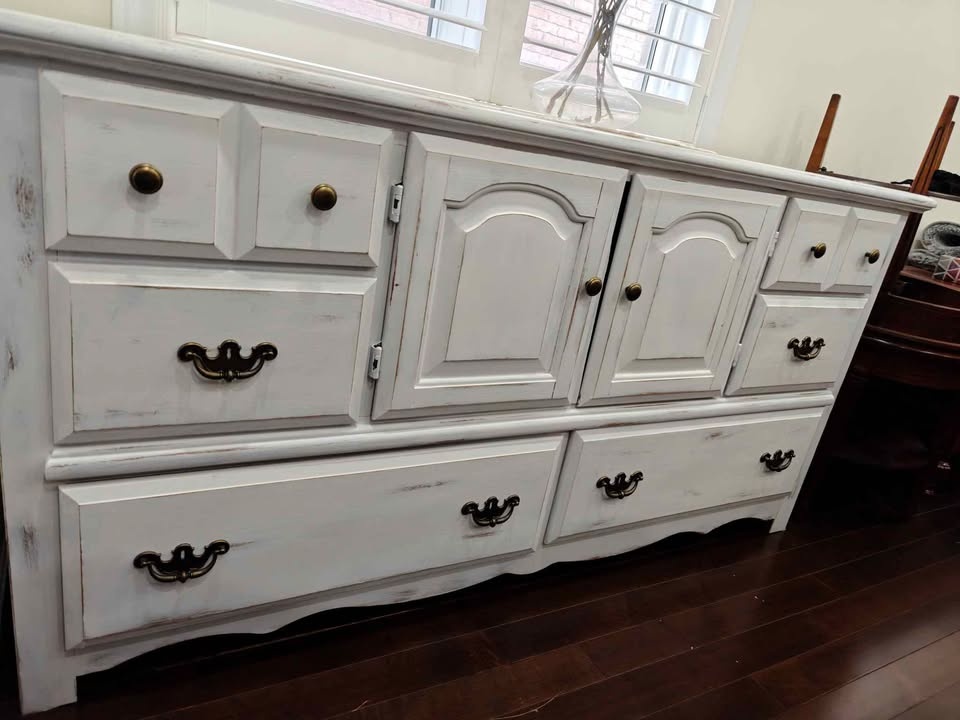 Solidwood white Dresser - photo 5