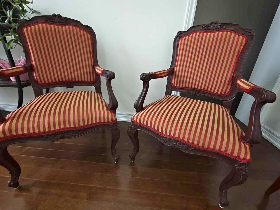 French Louis XV Style Accent Arm chairs. Can Deliver.