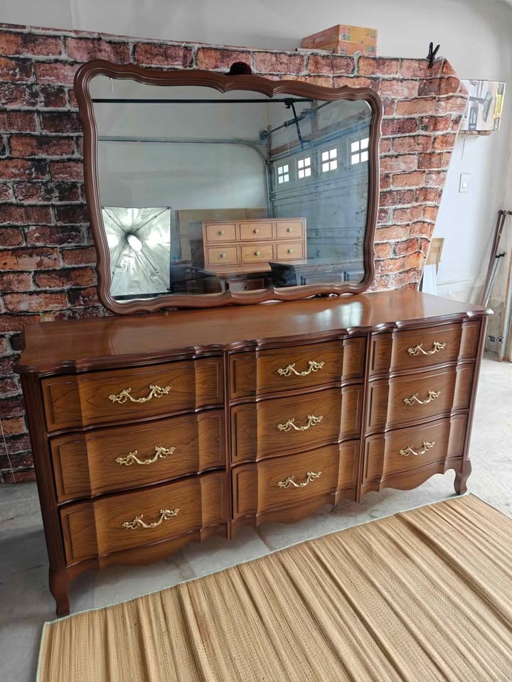 MALCOLM Solidwood Vintage Dresser with Mirror - photo 2