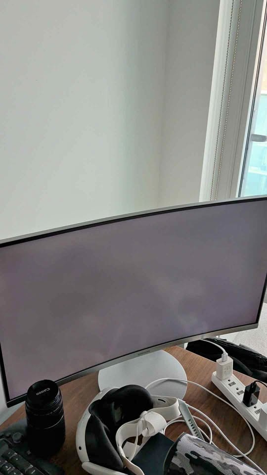 Samsung 21 Inch Curved Monitor