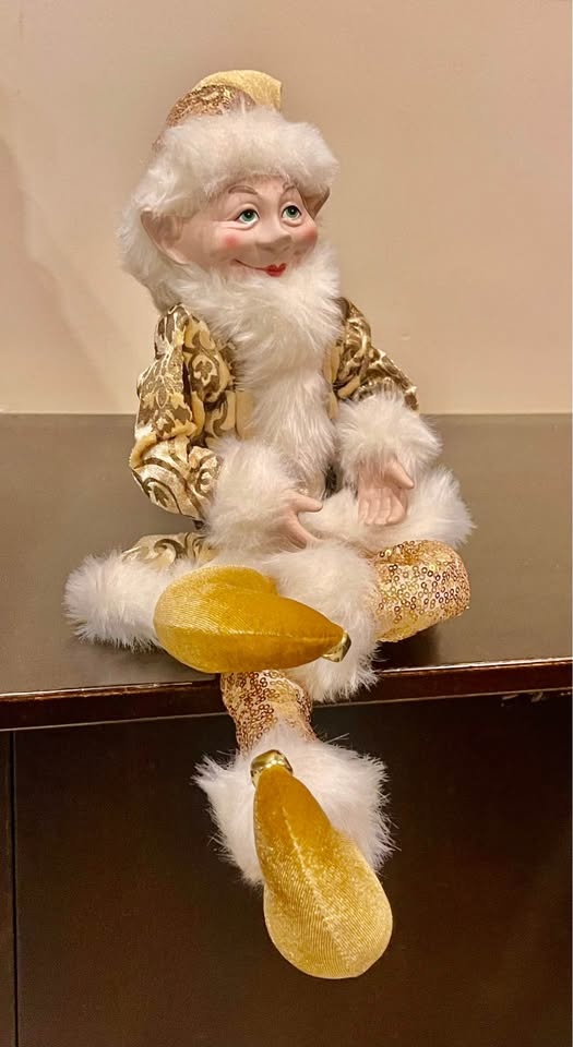 Elves in Gold for Christmas Decor - photo 3
