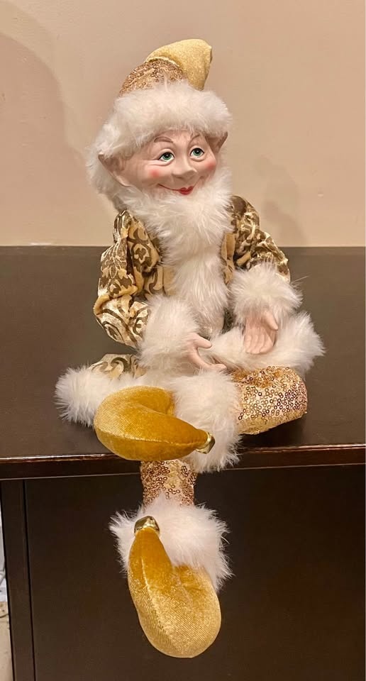 Elves in Gold for Christmas Decor - photo 5