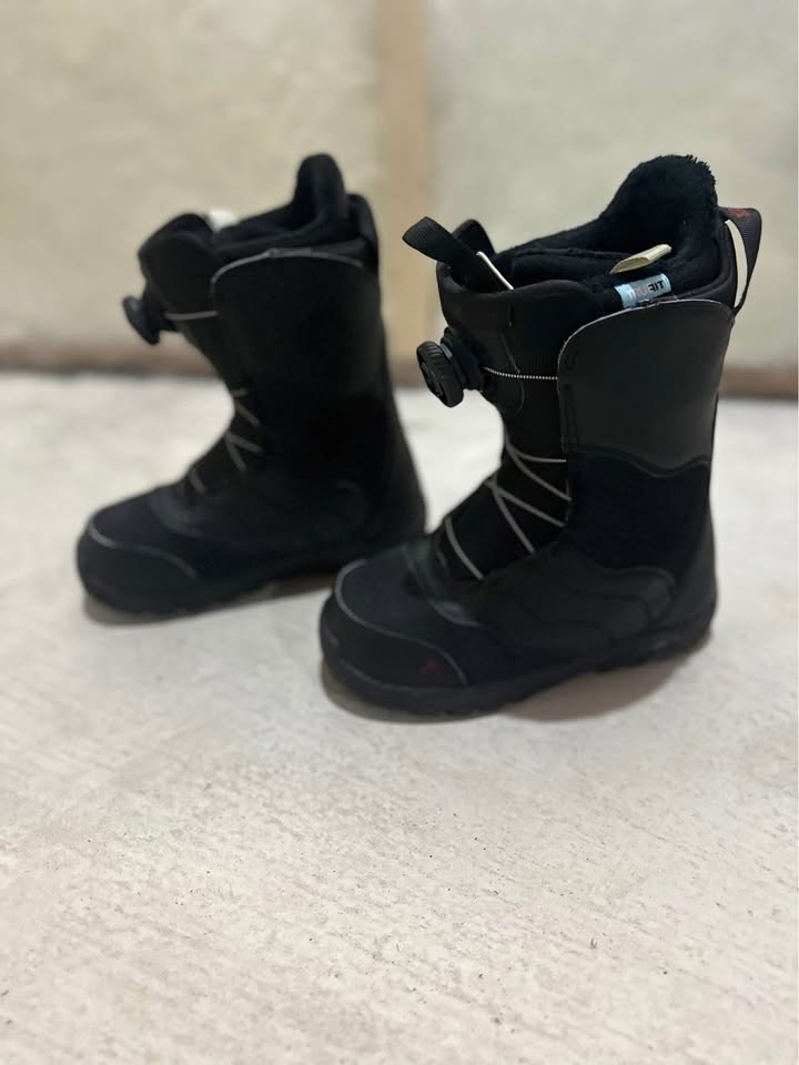 Women's Burton Mint Boa Snowboard Boots - photo 2