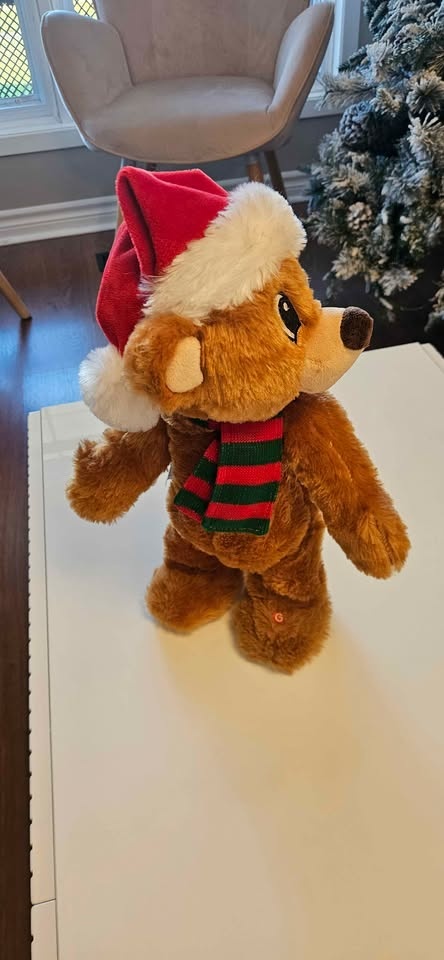 Twerking Christmas Bear - photo 2