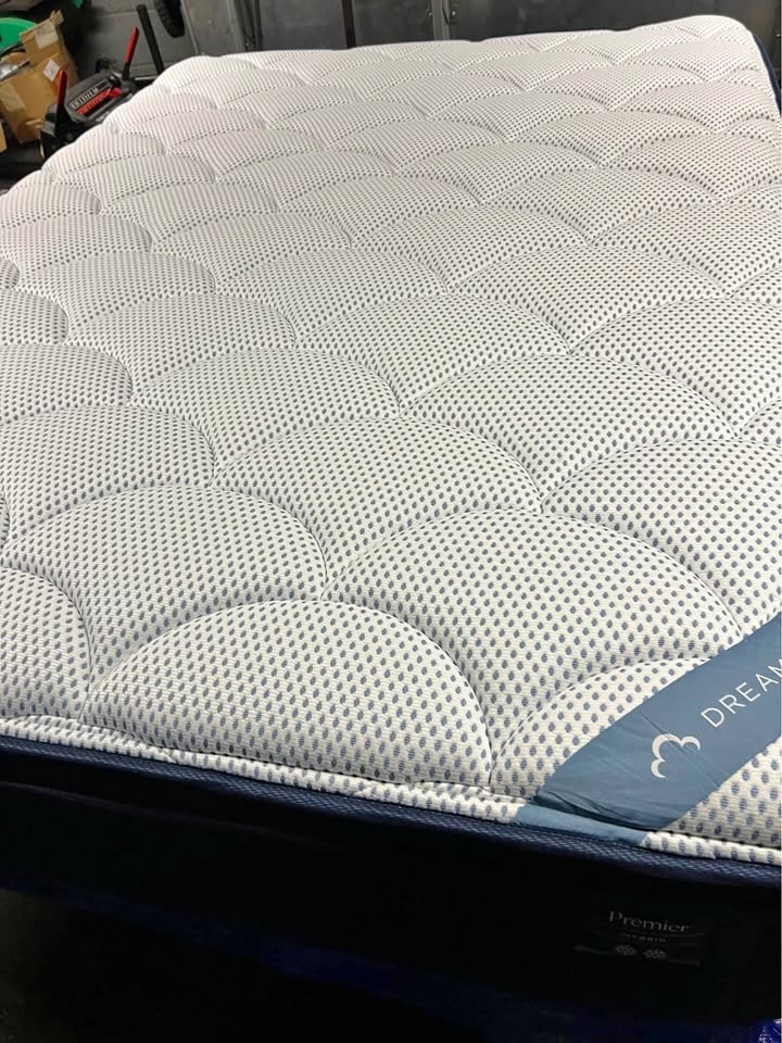 Dreamcloud Premier Luxe Hybrid Queen Mattress