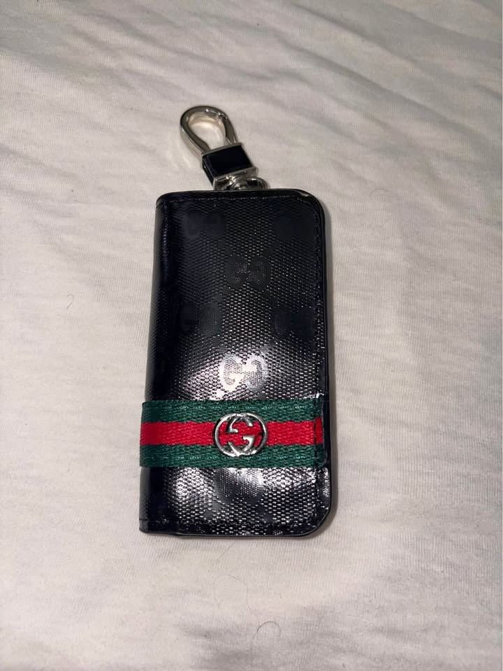 Gucci Black Key Case w Red and Green Stripe