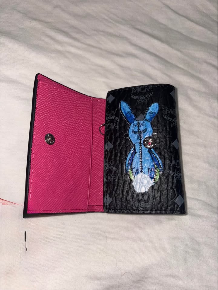 MCM Key Holder with Bunny Design - photo 3