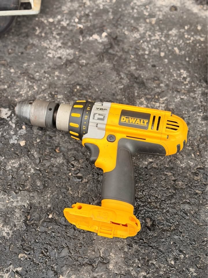 DeWalt 18V XRP Drill Circular Saw Recip Saw Combo Kit - photo 4