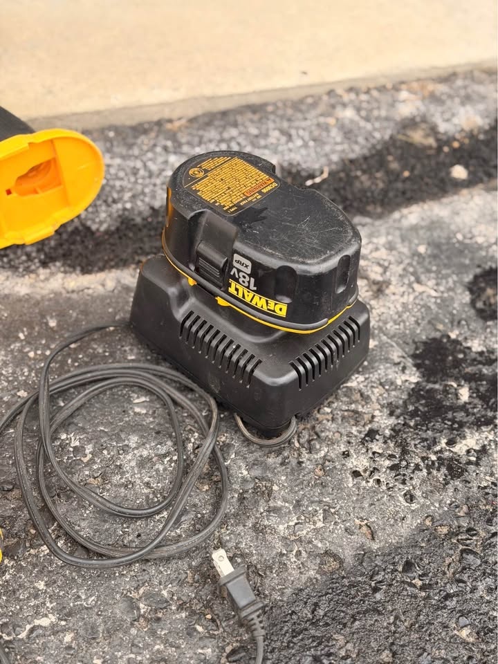 DeWalt 18V XRP Drill Circular Saw Recip Saw Combo Kit - photo 5