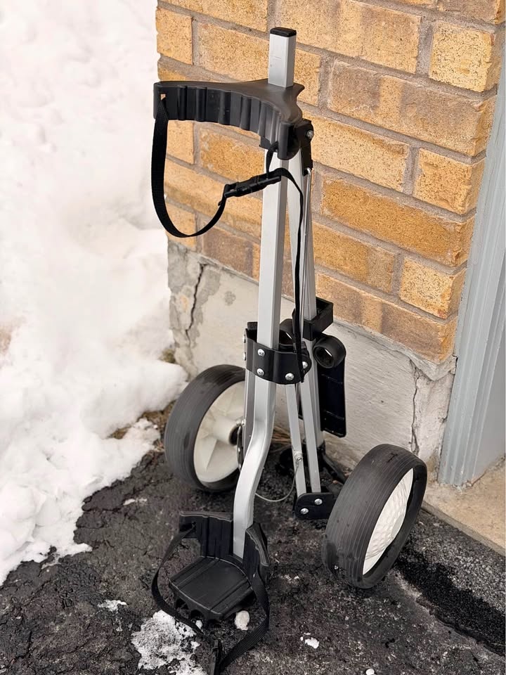 Folding 2-Wheel Golf Push Cart – Lightweight & Used – Works Grea