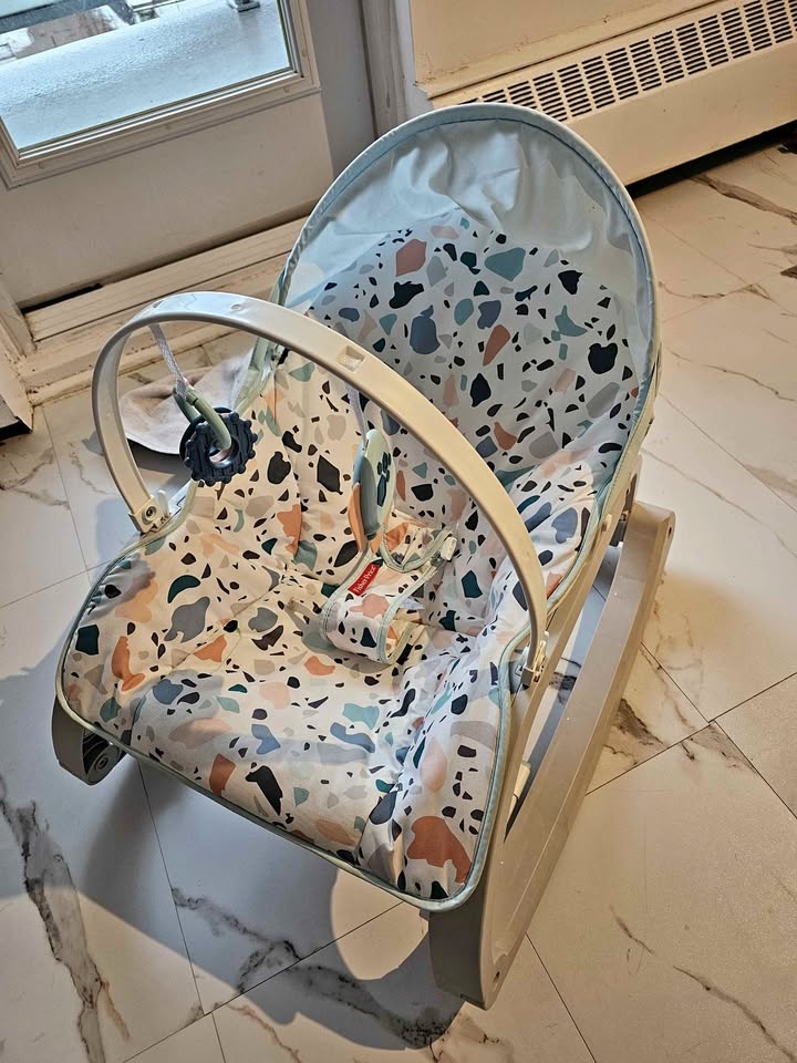 Fisher Price Baby to Toddler Chair/Rocker