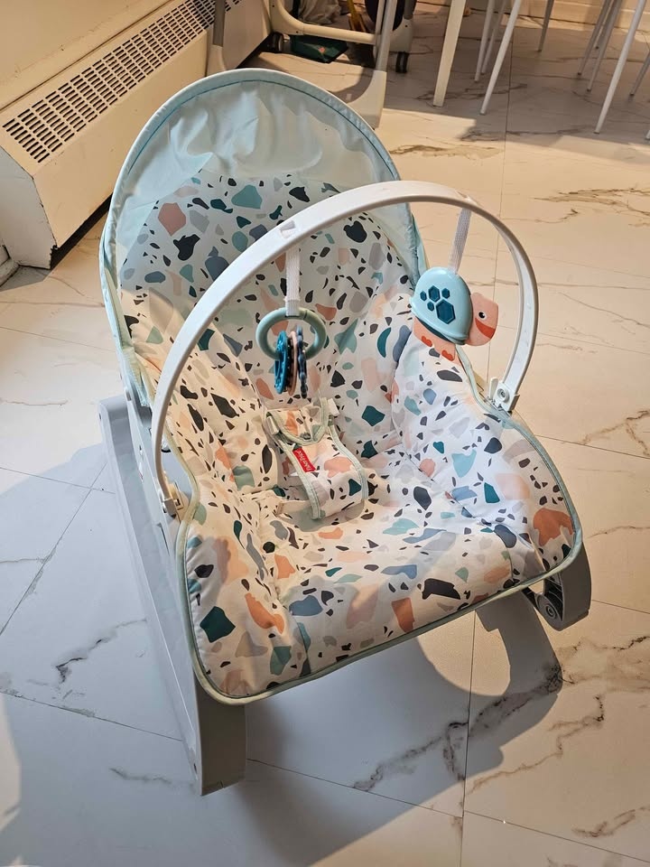 Fisher Price Baby to Toddler Chair/Rocker - photo 2