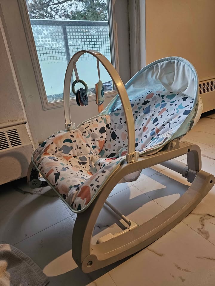 Fisher Price Baby to Toddler Chair/Rocker - photo 3