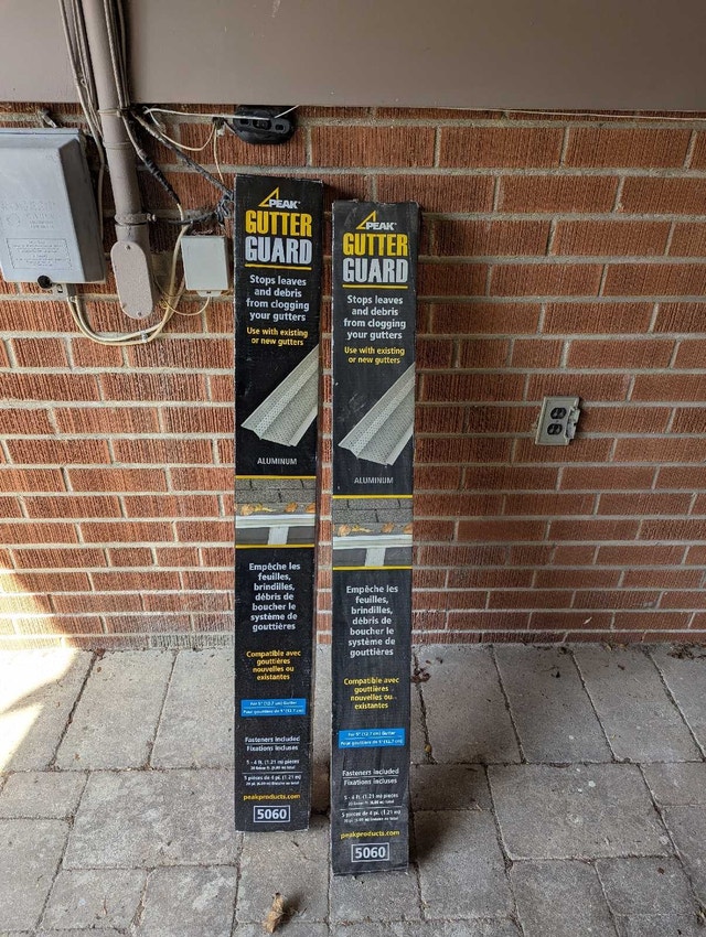 Peak Gutter Guards - Heavy-Duty Aluminum (4 ft. x 5 in.)