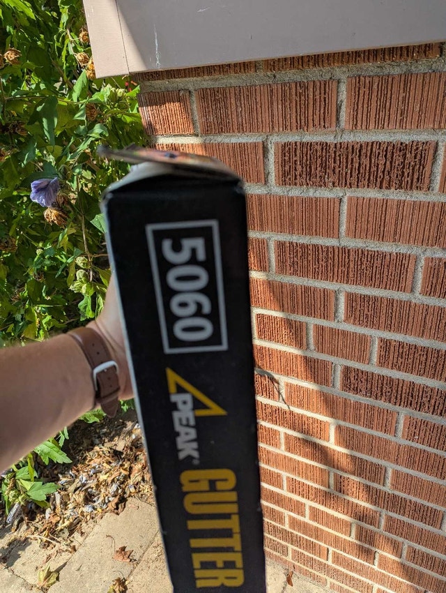 Peak Gutter Guards - Heavy-Duty Aluminum (4 ft. x 5 in.) - photo 4