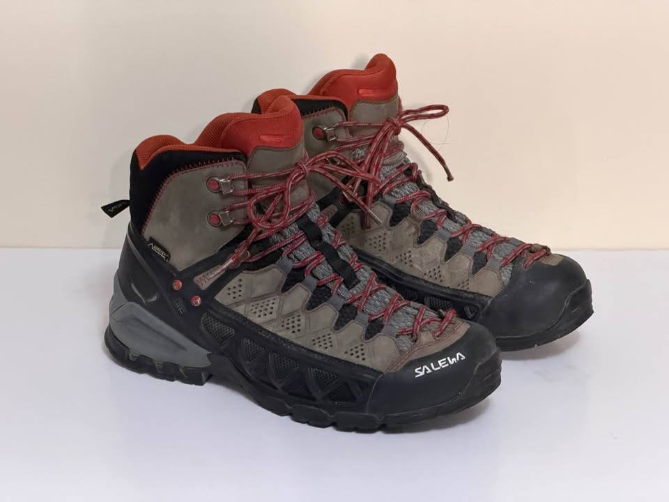 Salewa Gore-Tex Hiking Boots Women 9.5 - photo 4